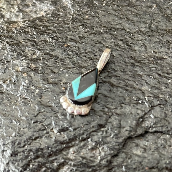 Vintage Zuni Native American Turquoise Jet Pendant - Picture 7 of 8